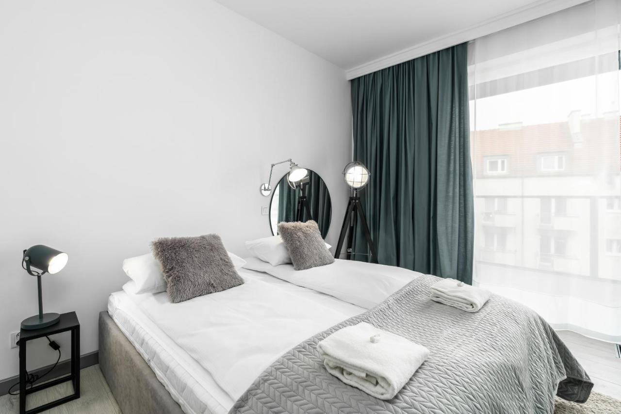 Apartments Poznan Chwaliszewo Residence With Free Garage By Noclegi Renters Extérieur photo
