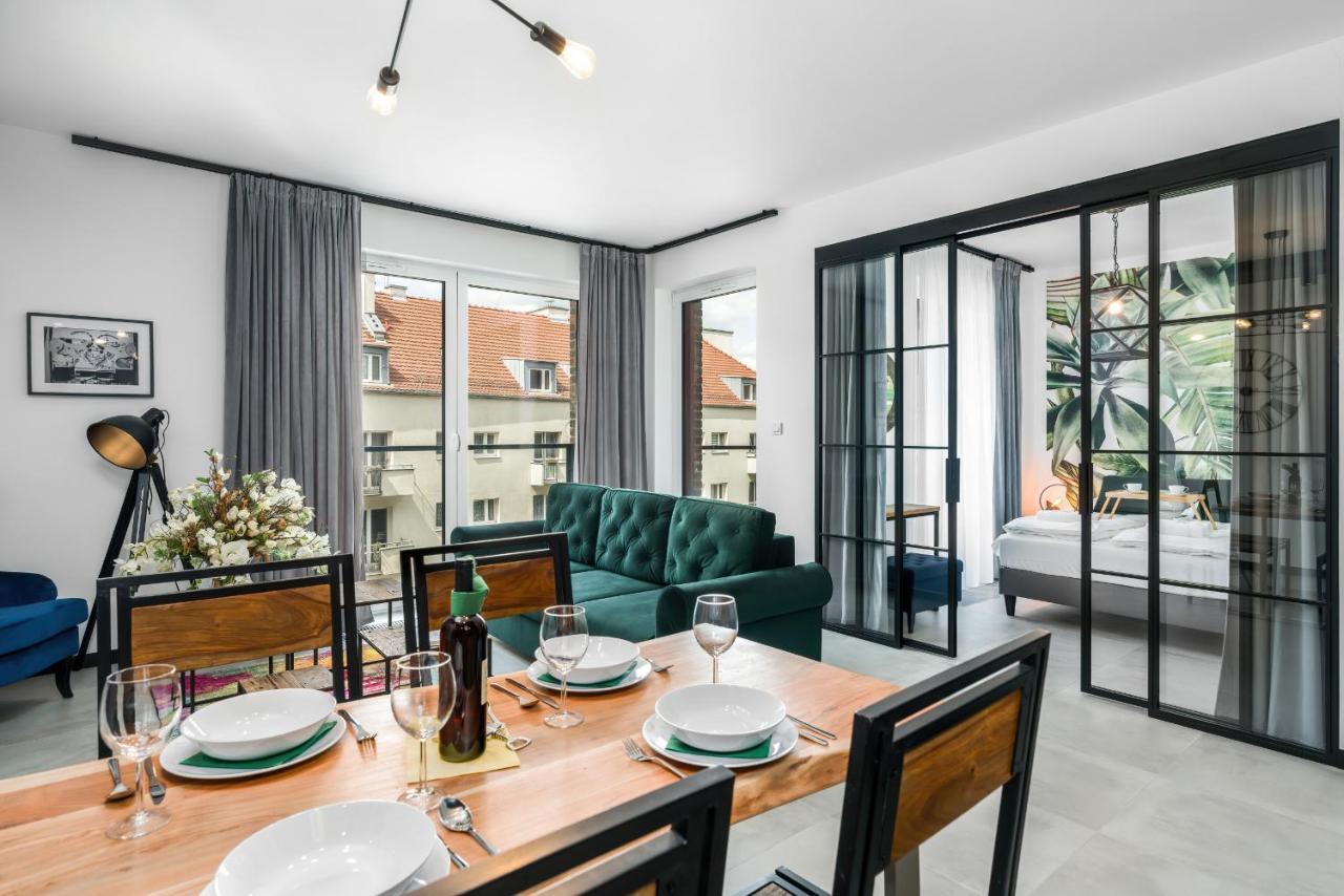 Apartments Poznan Chwaliszewo Residence With Free Garage By Noclegi Renters Extérieur photo