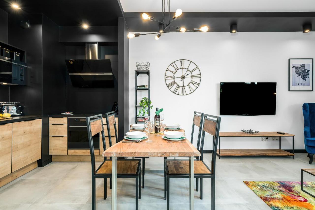 Apartments Poznan Chwaliszewo Residence With Free Garage By Noclegi Renters Extérieur photo