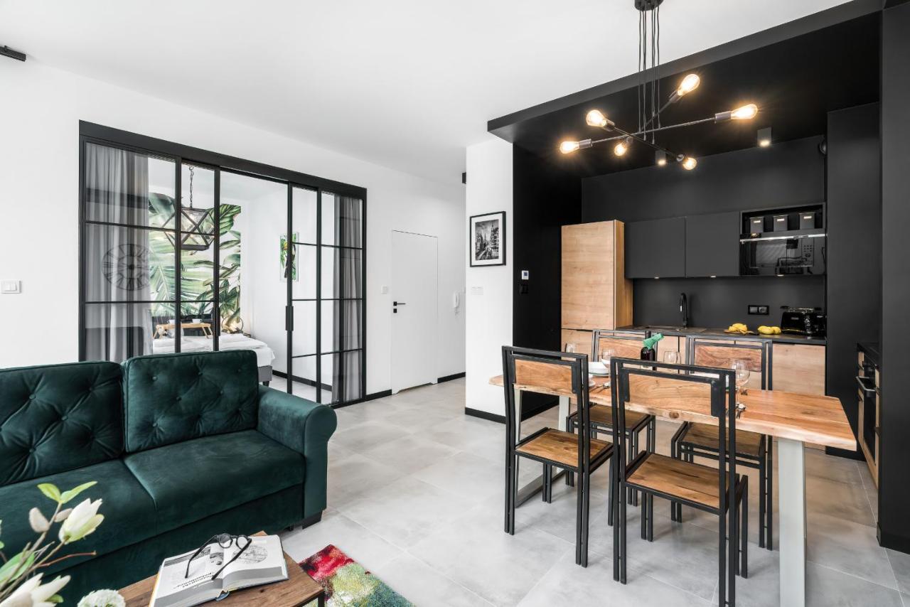 Apartments Poznan Chwaliszewo Residence With Free Garage By Noclegi Renters Extérieur photo