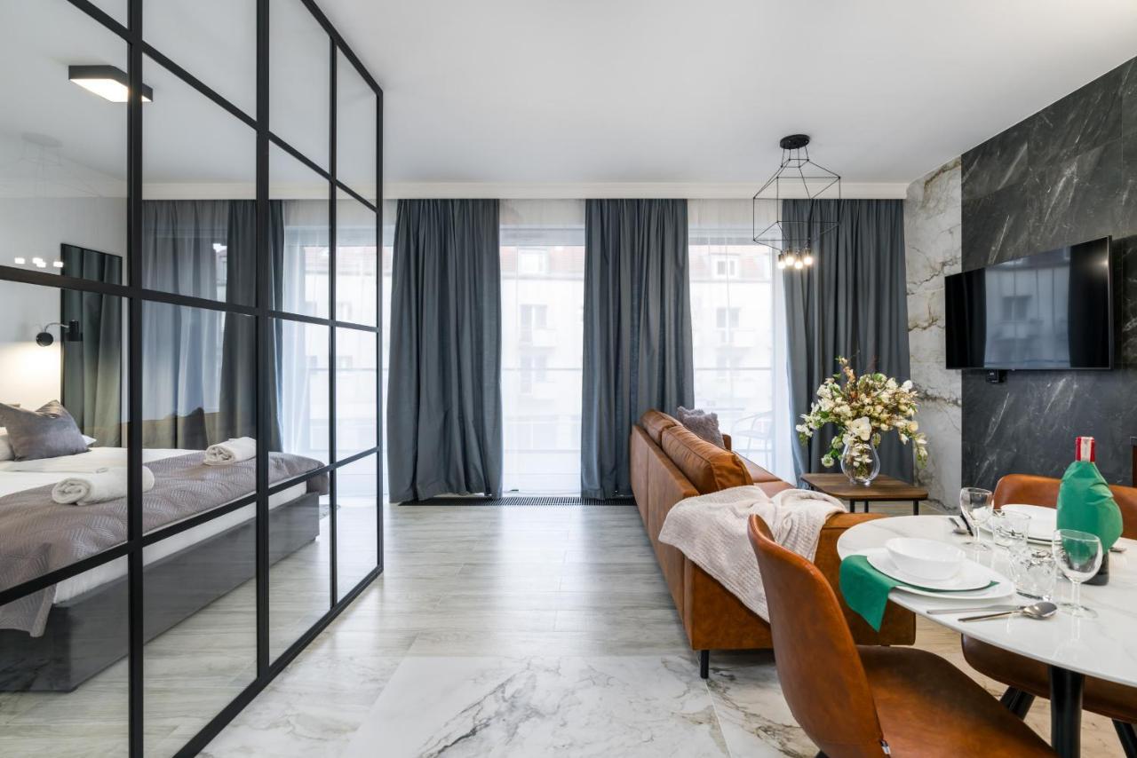 Apartments Poznan Chwaliszewo Residence With Free Garage By Noclegi Renters Extérieur photo