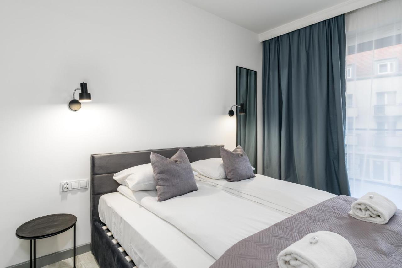 Apartments Poznan Chwaliszewo Residence With Free Garage By Noclegi Renters Extérieur photo