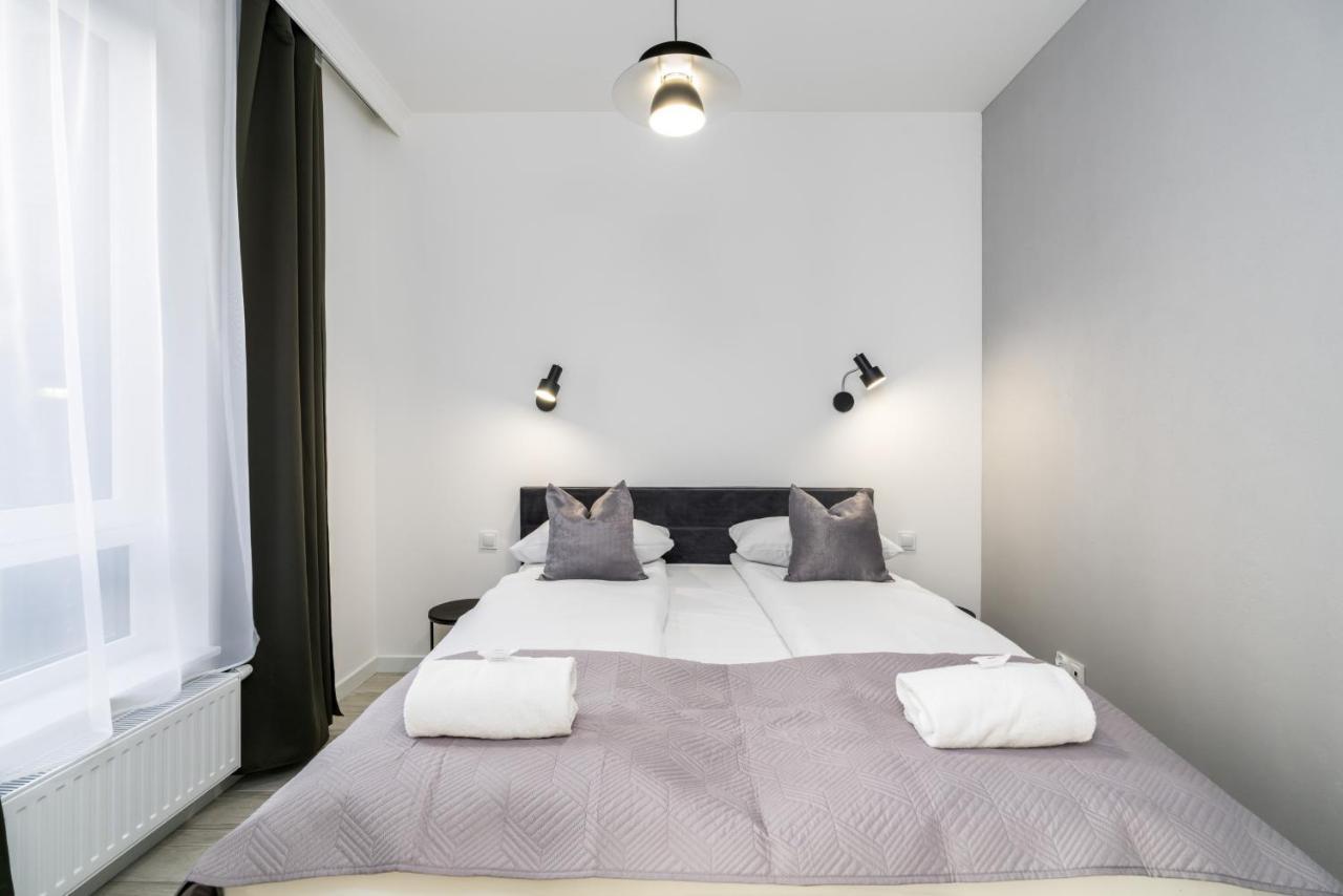 Apartments Poznan Chwaliszewo Residence With Free Garage By Noclegi Renters Extérieur photo